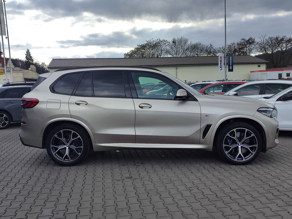 BMW X5 SUV / Terénní 3,0 l 195 kw