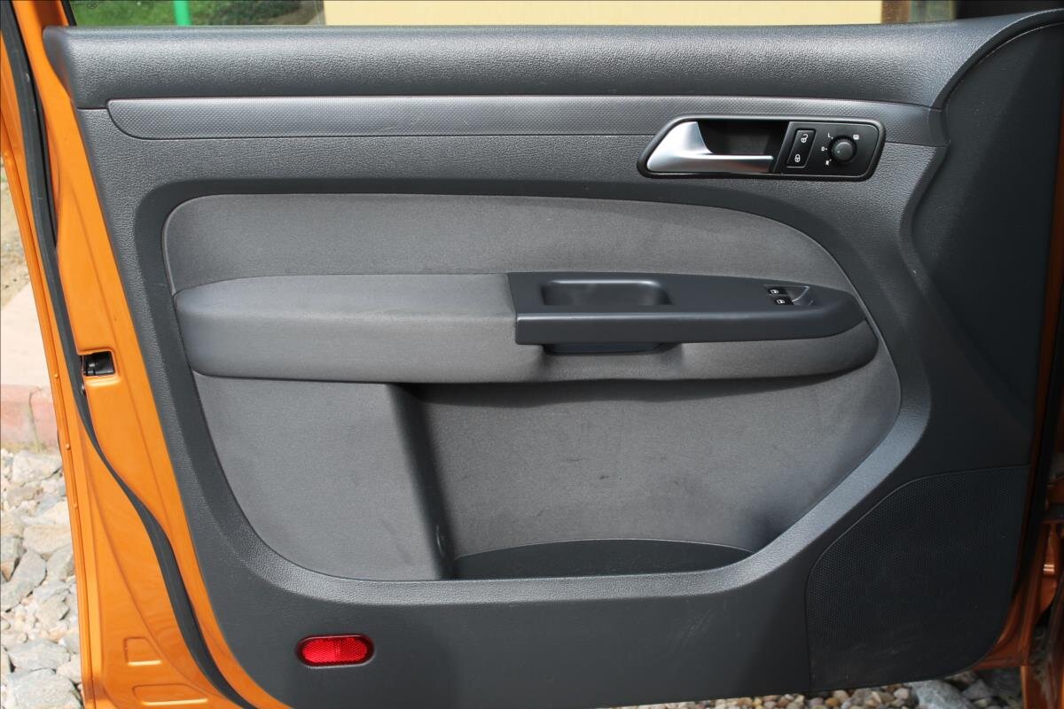 Volkswagen Caddy Kombi 2,0 l 103 kw