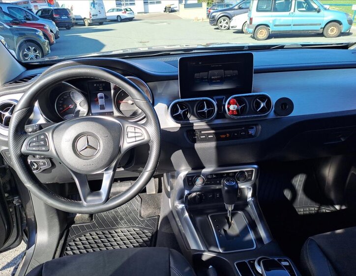 Mercedes-Benz Třídy X 10