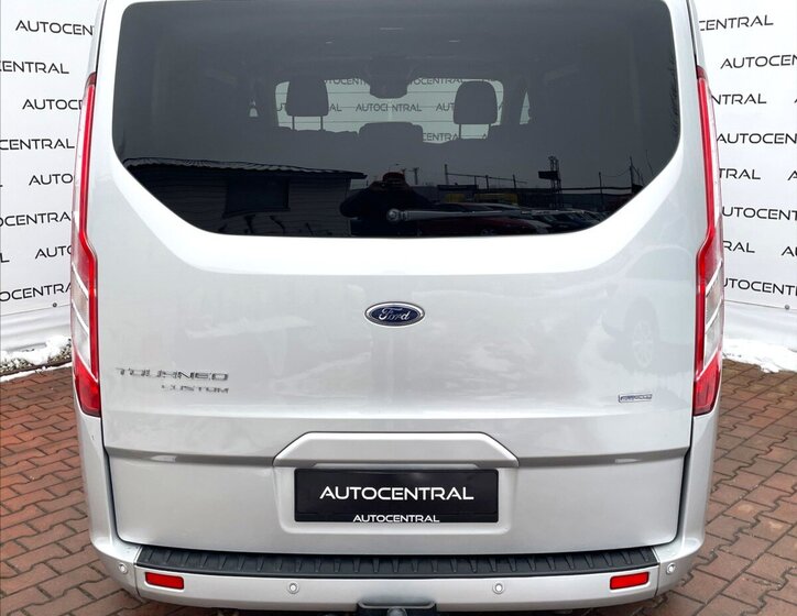 Ford Tourneo Custom MPV 2,0 l 96 kw