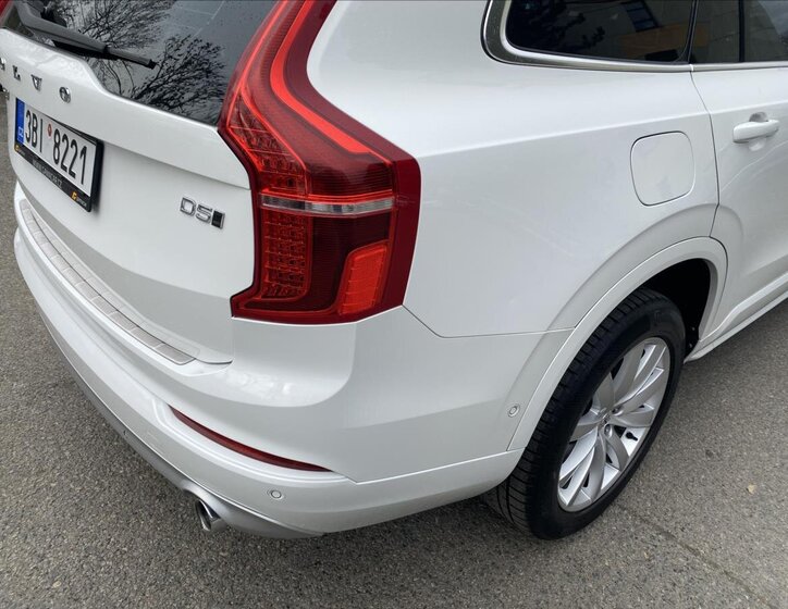 Volvo XC90 SUV / Terénní 2,0 l 173 kw