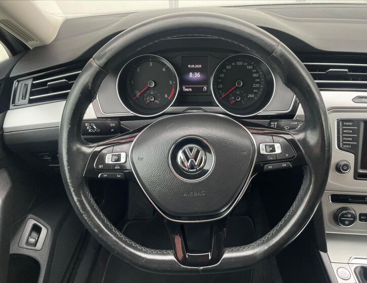 Volkswagen Passat 14