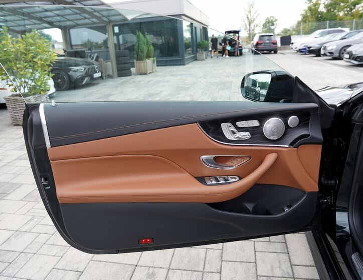 Mercedes-Benz Třídy E 17