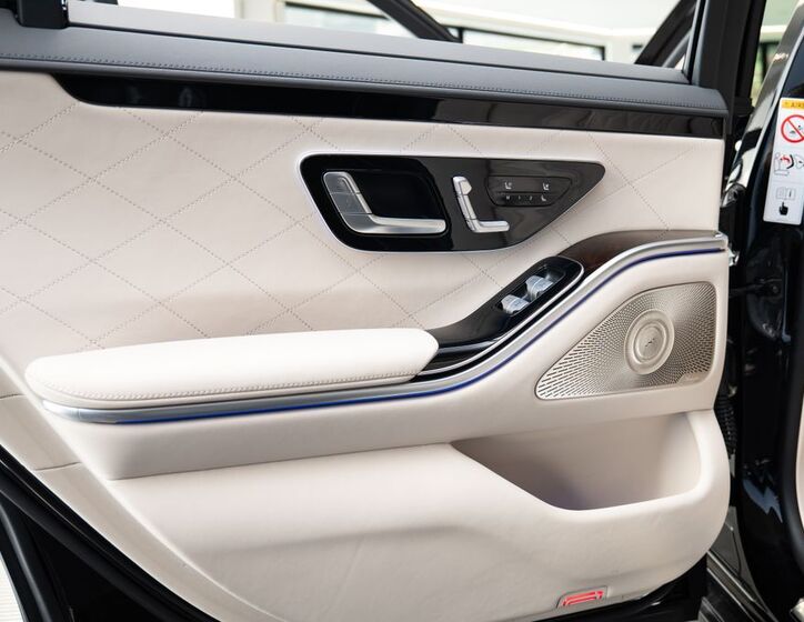 Mercedes-Benz Třídy S 12