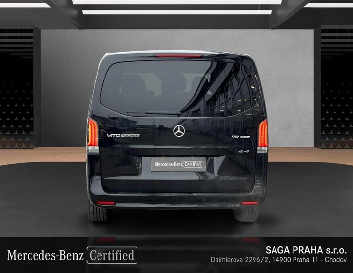 Mercedes-Benz Vito 4