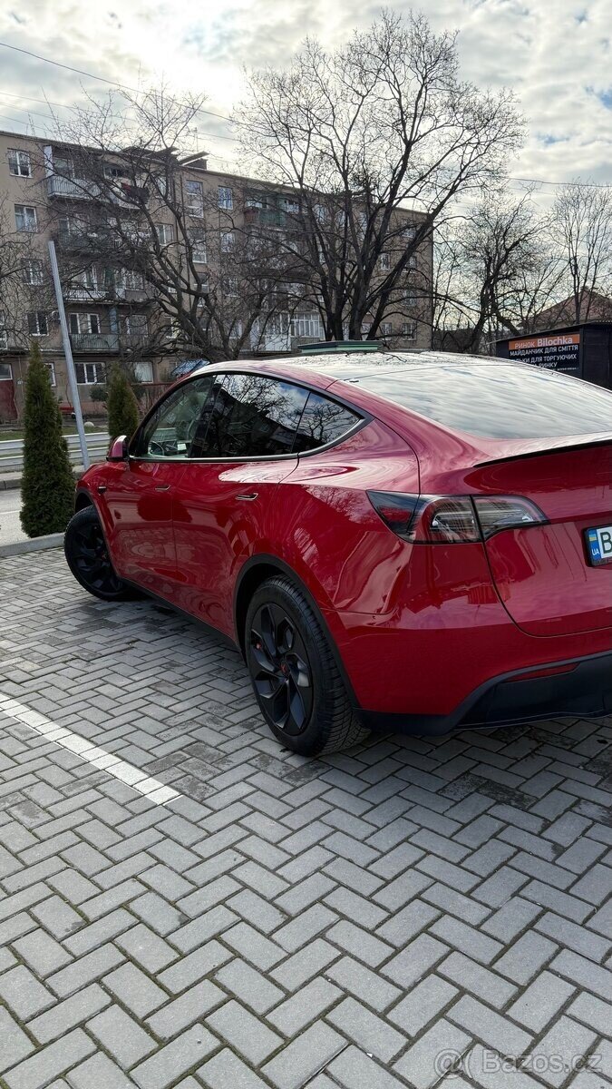 Tesla Model Y SUV / Terénní 0,0 255 kw