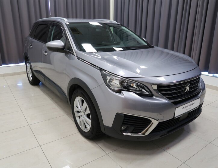 Peugeot 5008 Kombi 2,0 l 110 kw