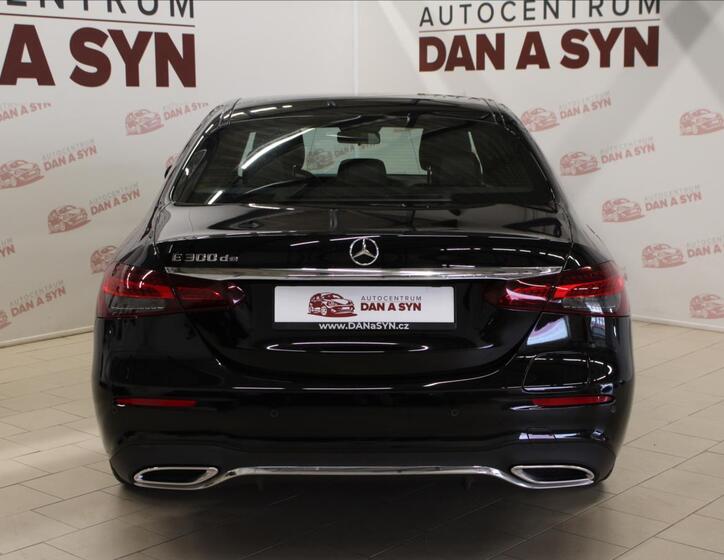 Mercedes-Benz Třídy E 5