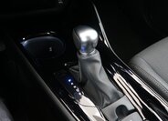 Toyota C-HR SUV 1,8 l 72 kw