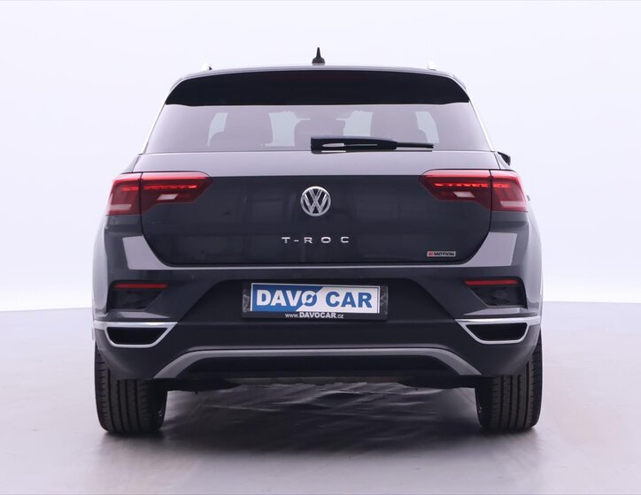 Volkswagen T-Roc 6