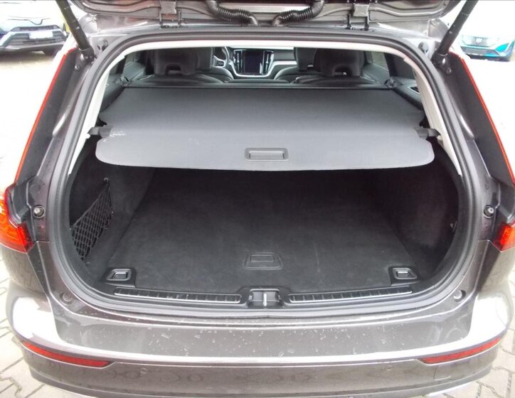 Volvo V60 Kombi 2,0 l 145 kw