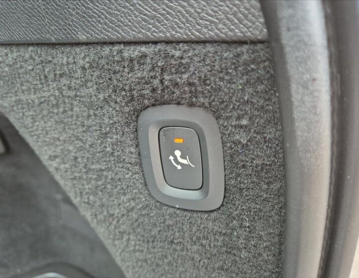 Volvo XC90 SUV / Terénní 2,0 l 173 kw