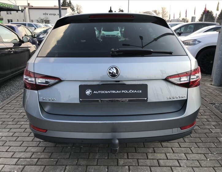Škoda Superb Kombi 1,6 l 88 kw