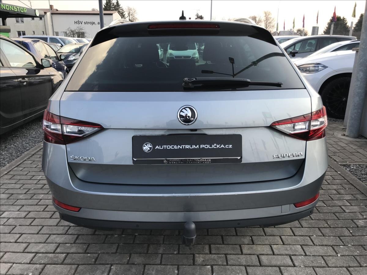 Škoda Superb Kombi 1,6 l 88 kw