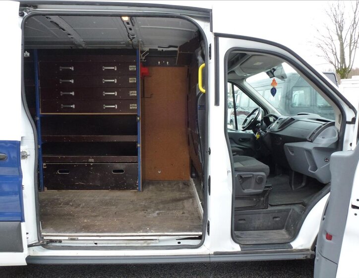 Ford Transit Skříň 2,2 l 74 kw