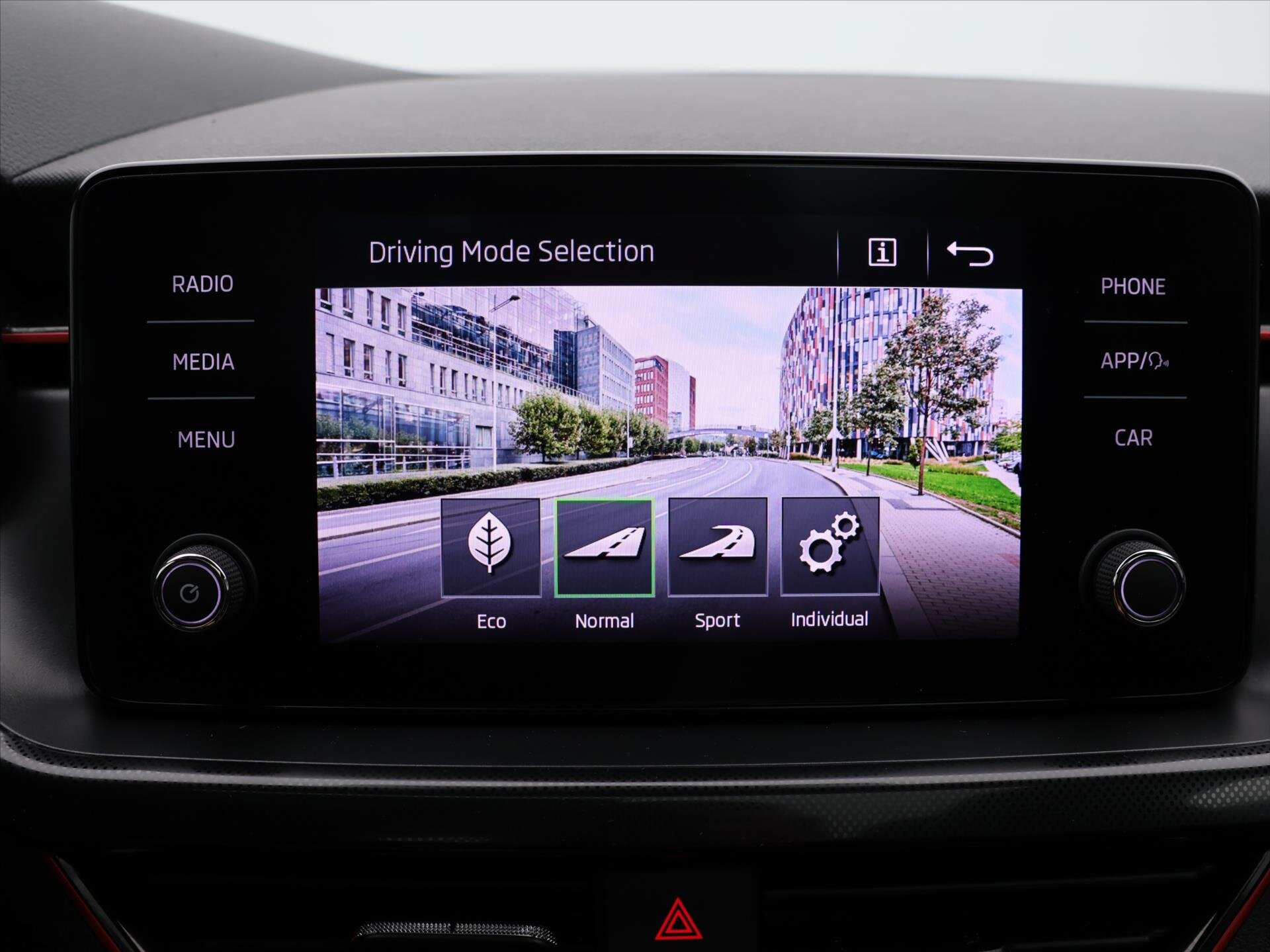 Škoda Kamiq SUV / Terénní 1,5 l 110 kw