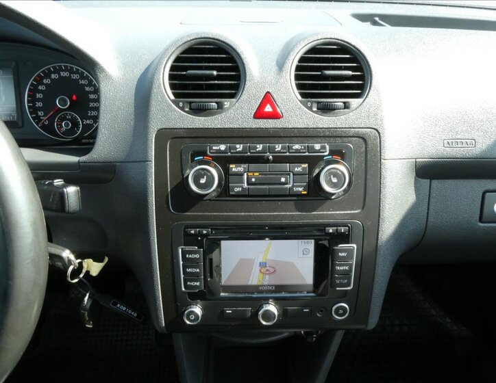 Volkswagen Caddy Kombi 1,6 l 75 kw