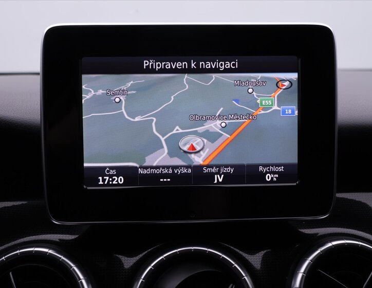 Mercedes-Benz CLA Kombi 1,5 l 80 kw