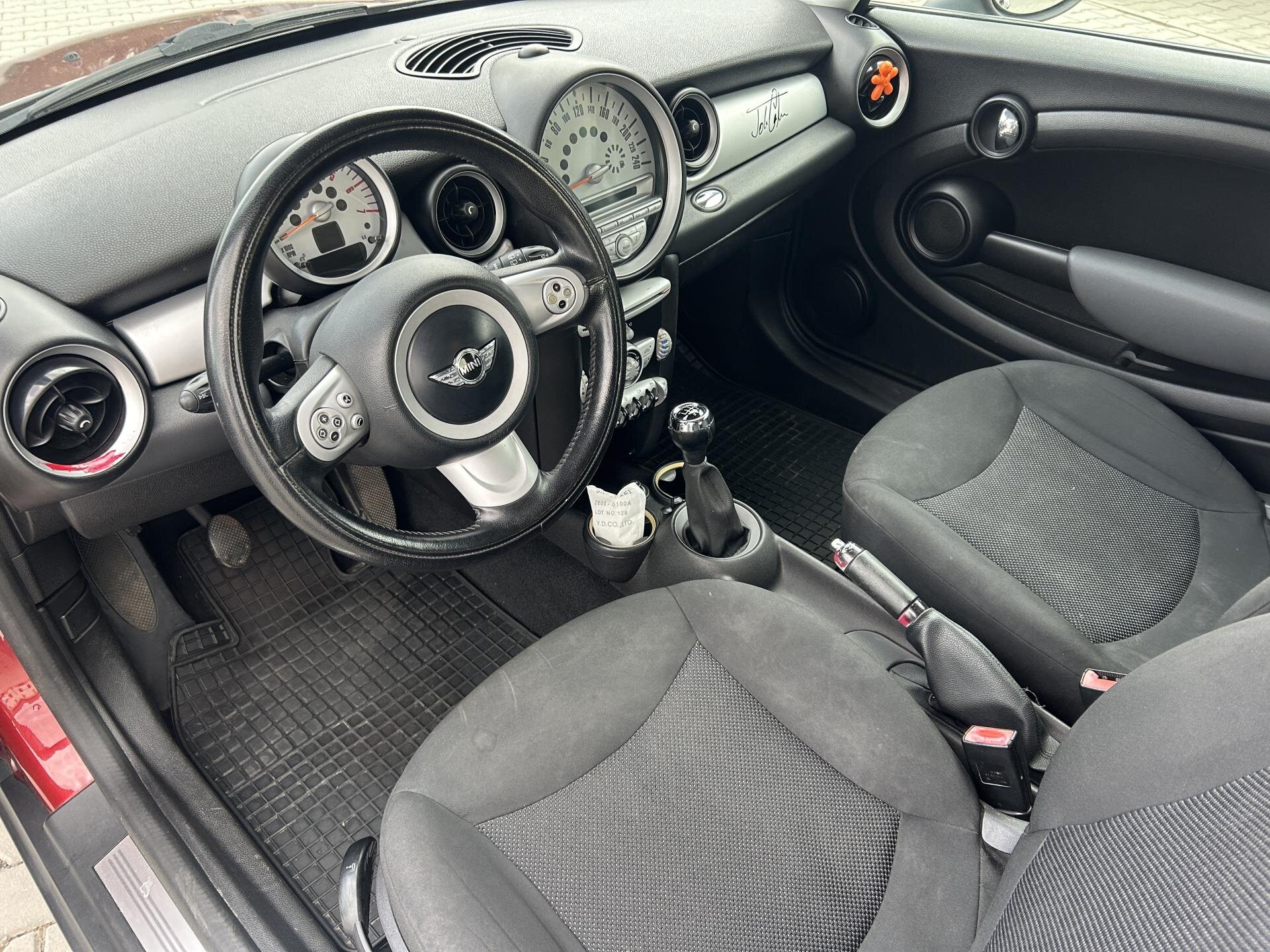 Mini Cooper Hatchback 1,6 l 80 kw
