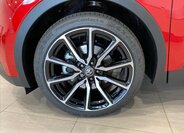 Toyota C-HR SUV 2,0 l 165 kw