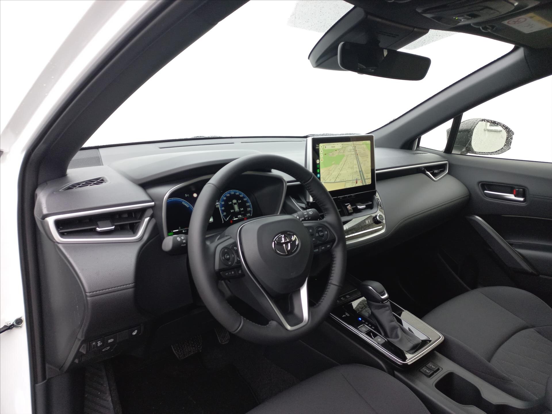 Toyota Corolla Cross CUV 1,8 l 72 kw