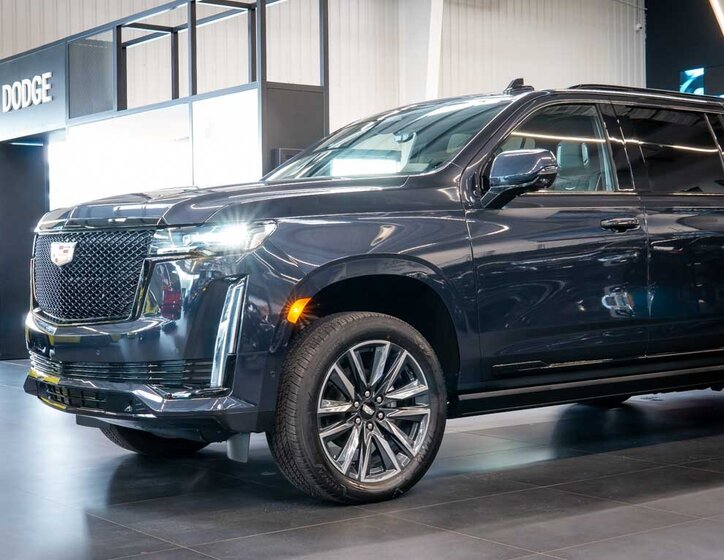 Cadillac Escalade 15