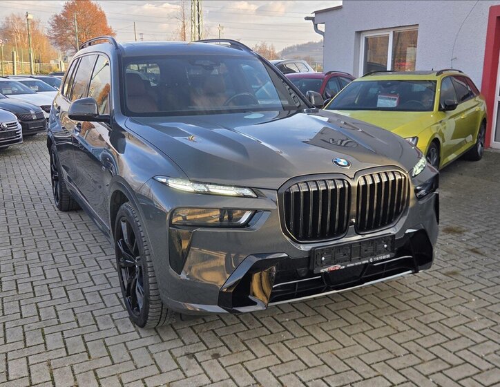 BMW X7 4
