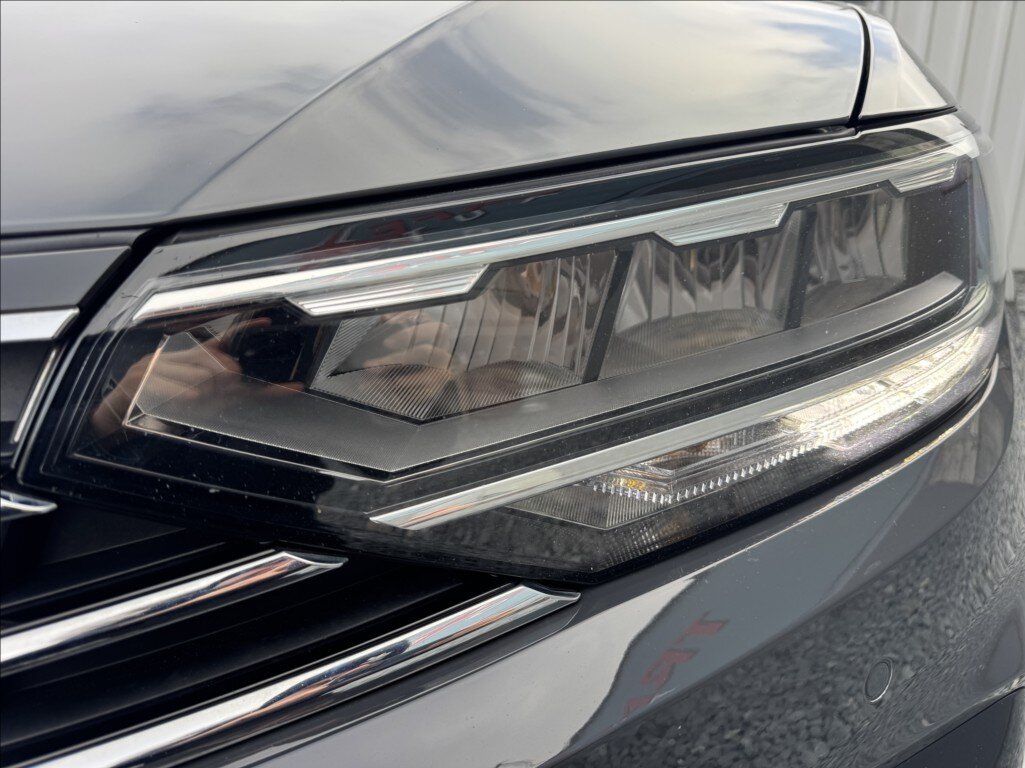 Volkswagen Passat Kombi 1,5 l 110 kw