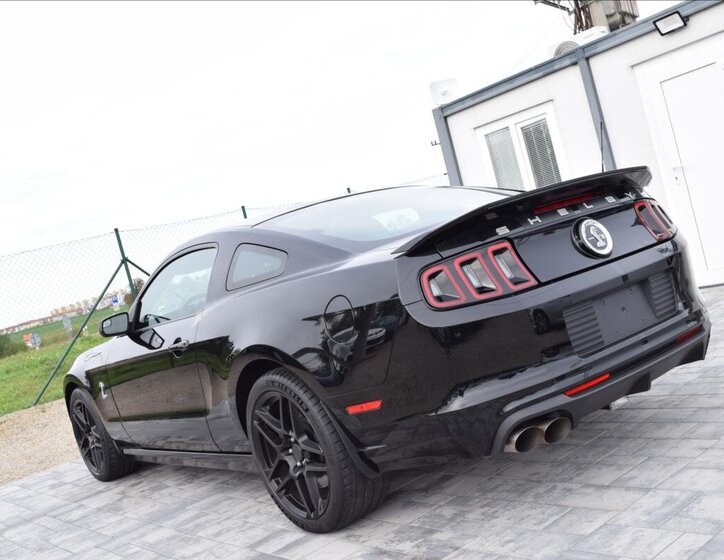 Ford Mustang Kupé 5,8 l 485 kw