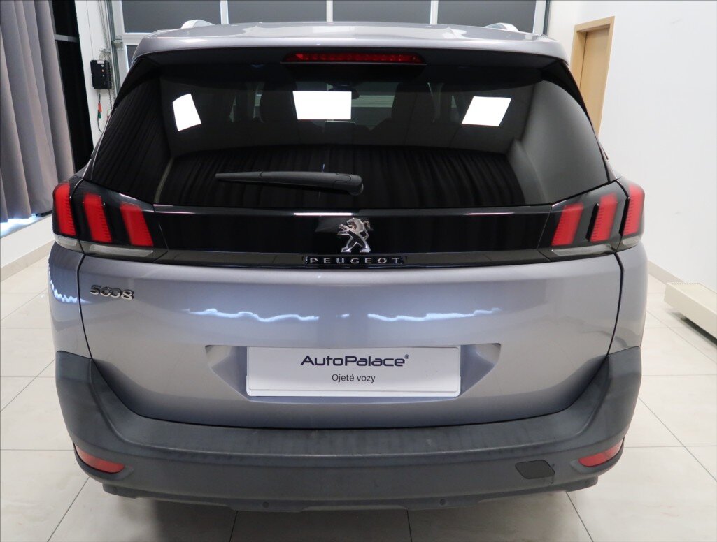 Peugeot 5008 Kombi 2,0 l 110 kw