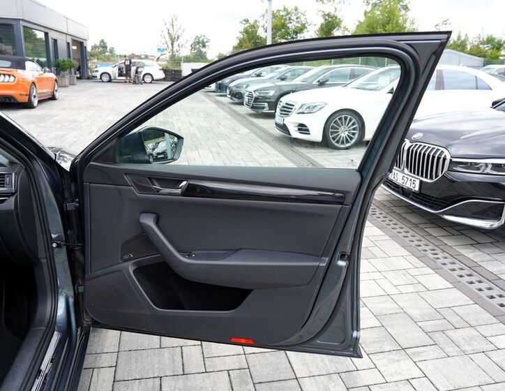 Škoda Superb 24