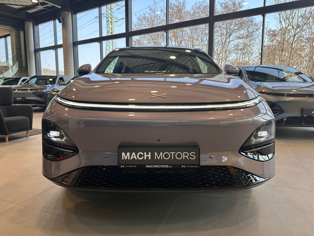 Ostatní Ostatní SUV / Terénní 0,0 358 kw