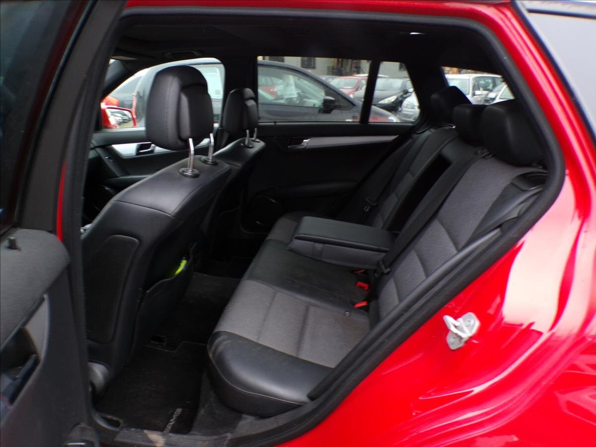 Mercedes-Benz Třídy C Kombi 3,0 l 170 kw