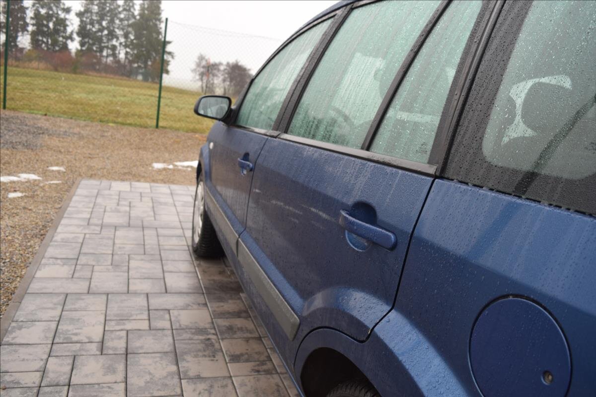 Ford Fusion Kombi 1,4 l 59 kw