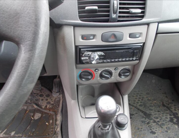 Renault Thalia Sedan / Limuzína 1,1 l 55 kw