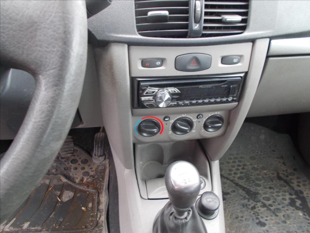 Renault Thalia Sedan / Limuzína 1,1 l 55 kw