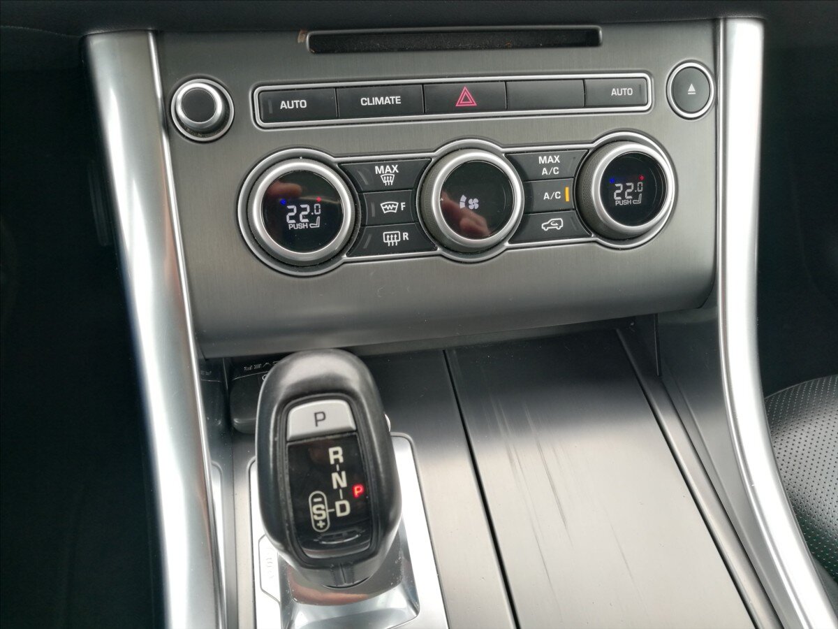 Land Rover Range Rover Kombi 3,0 l 225 kw