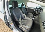 Volkswagen Golf 23