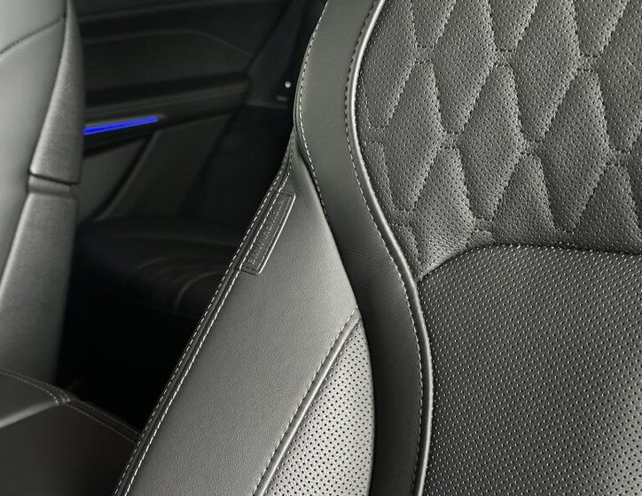 BMW X7 SUV 3,0 l 259 kw