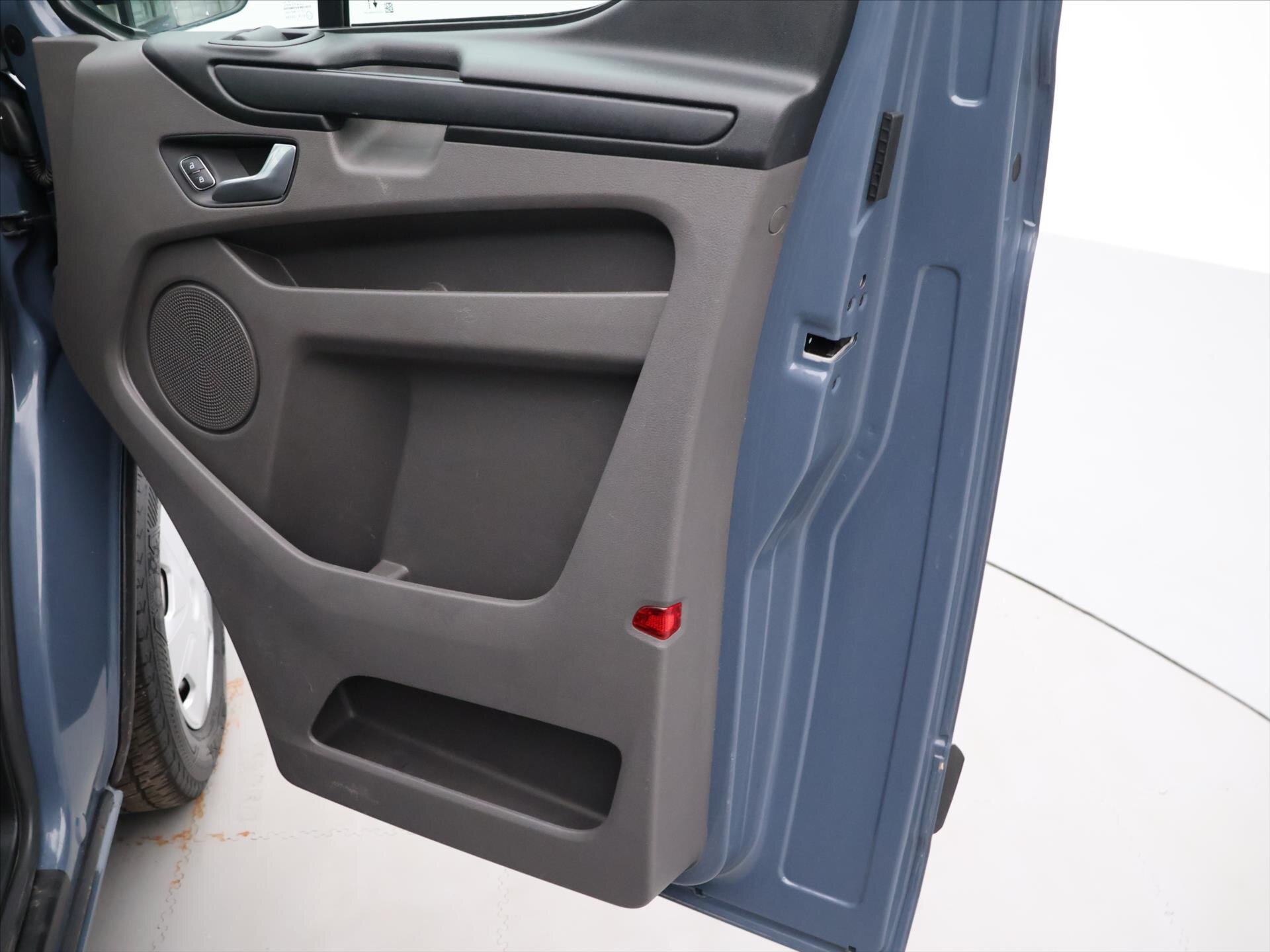 Ford Transit Custom Ostatní 2,0 l 77 kw