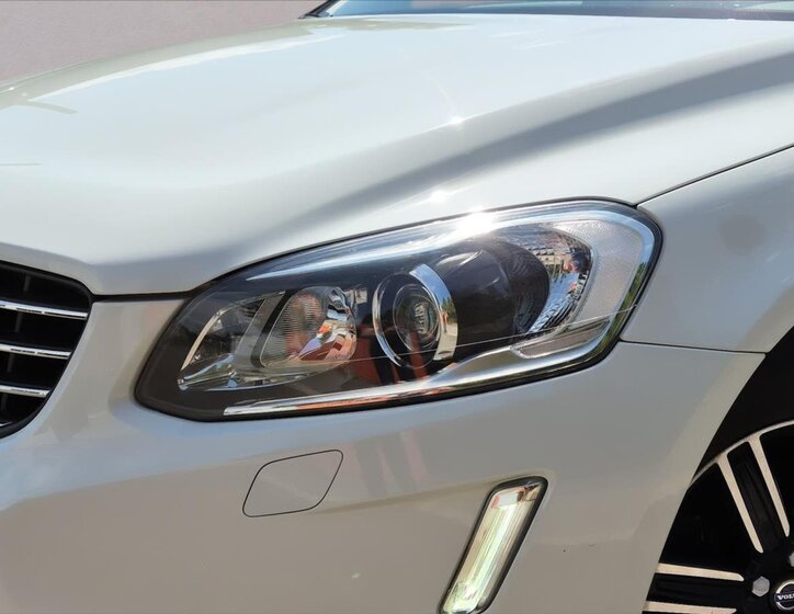 Volvo XC60 SUV 2,4 l 140 kw