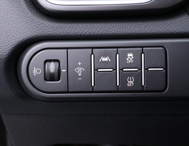 KIA Ceed Hatchback 998,0 74 kw