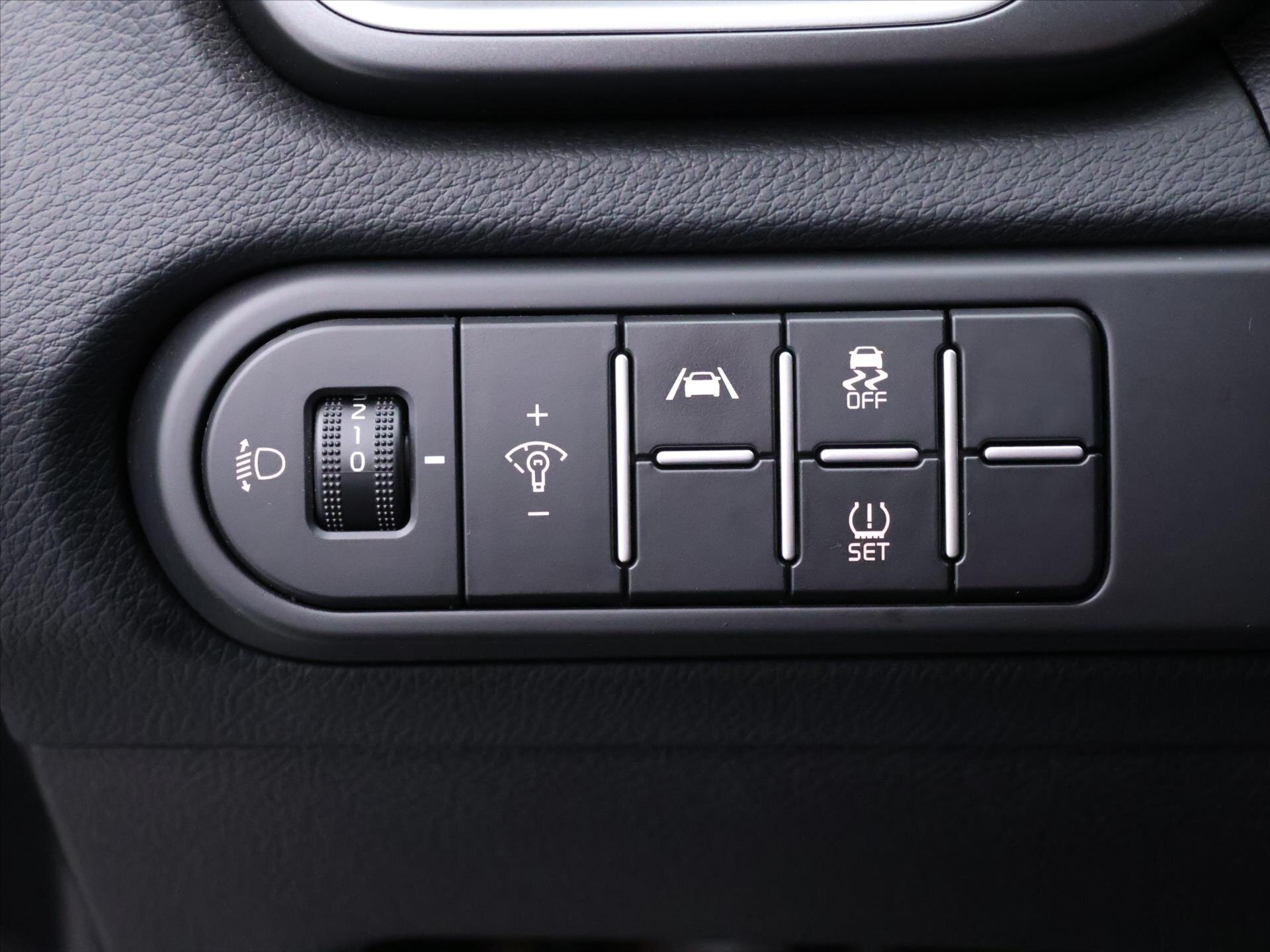 KIA Ceed Hatchback 998,0 74 kw