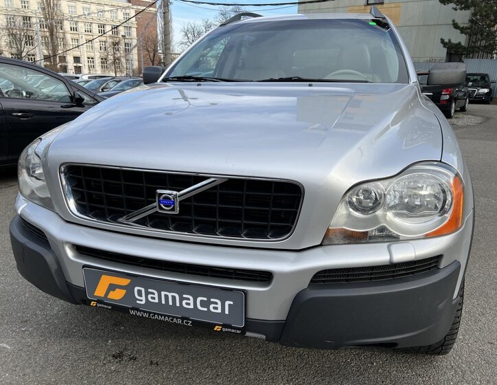 Volvo XC90 SUV / Terénní 2,4 l 120 kw