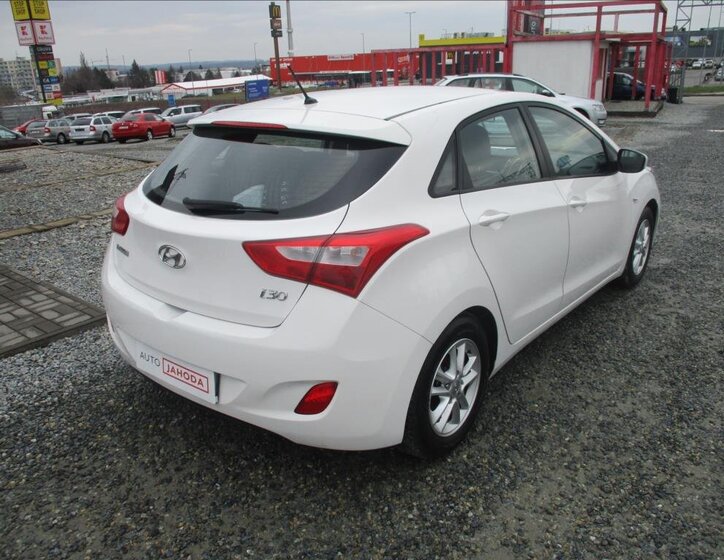 Hyundai i30 Hatchback 1,6 l 88 kw