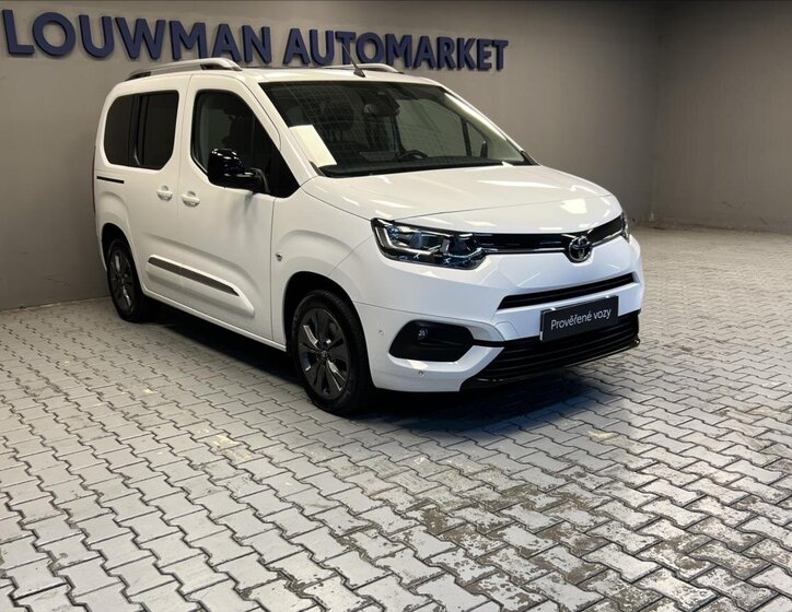 Toyota ProAce City Verso 13