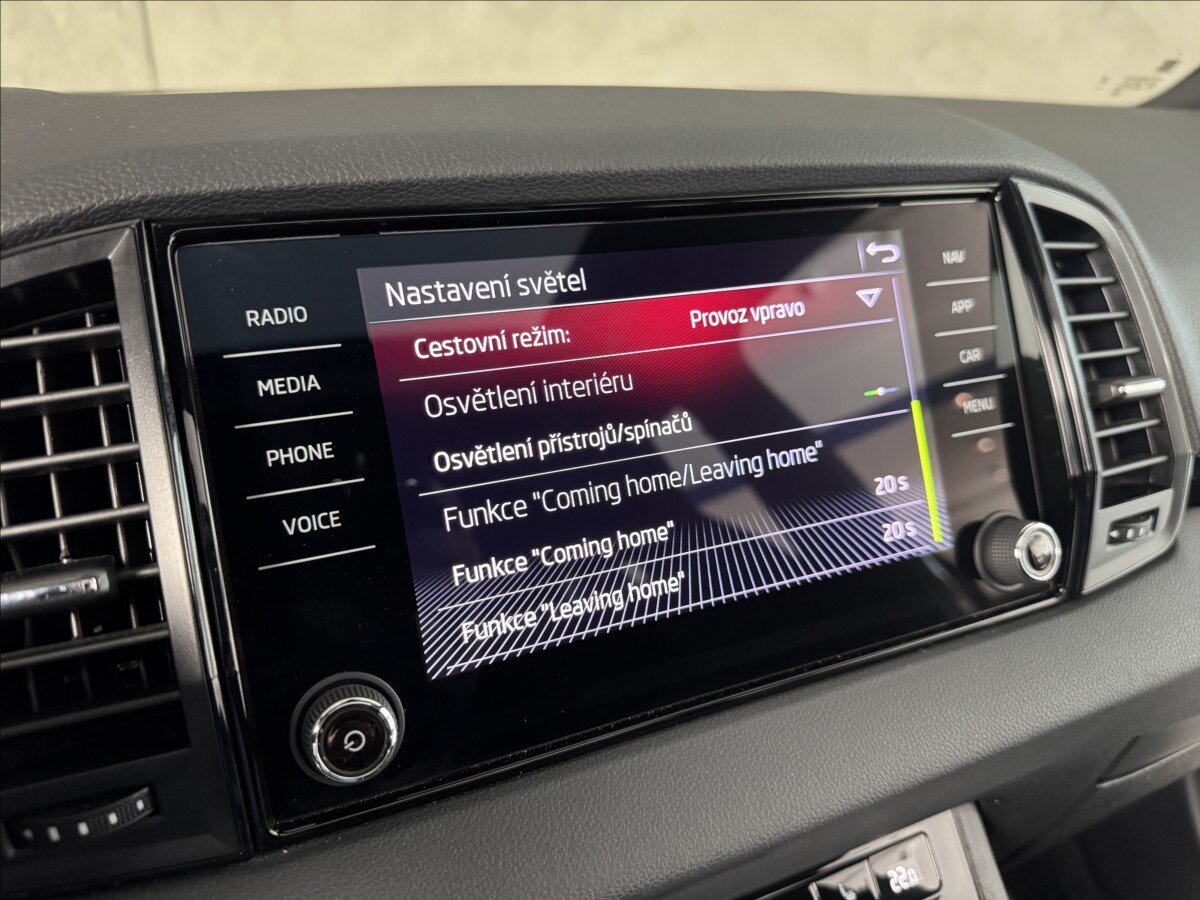 Škoda Karoq SUV / Terénní 2,0 l 85 kw