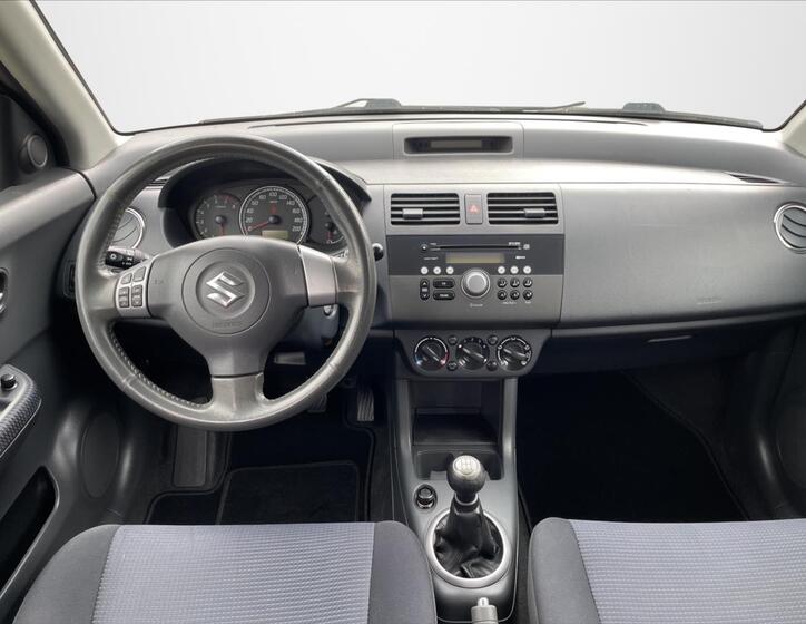 Suzuki Swift 14