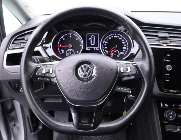 Volkswagen Touran Kombi 1,6 l 85 kw