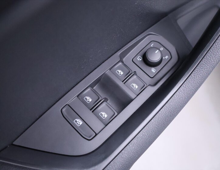 Škoda Karoq SUV / Terénní 2,0 l 110 kw